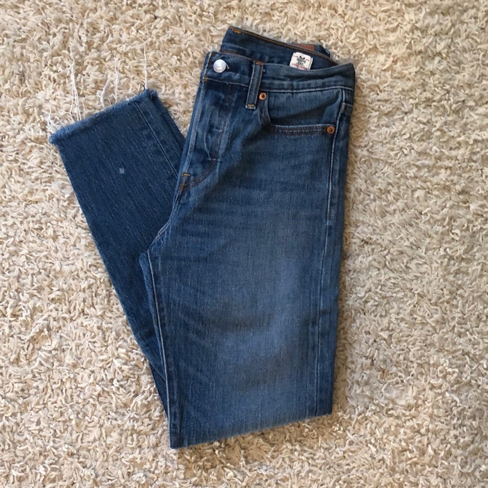 Levi’s Wedgie fit white oak cone denim, size 26